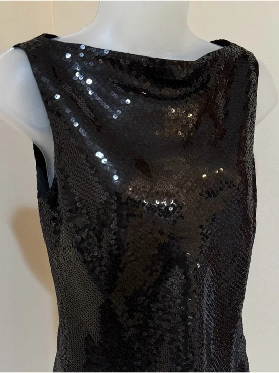NEW BEAUTIFUL ANN TAYLOR BLACK SEQUIN BOAT NECKLINE SLEEVELESS TOP SIZE 0 - Picture 3 of 16